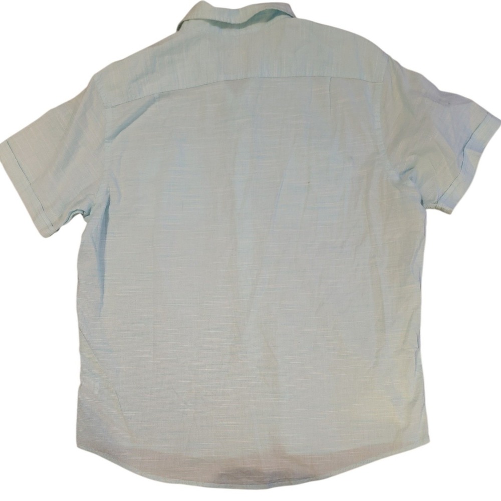 IZOD Saltwater Mens Short Sleeve Button Up Shirt Light Blue Striped Size XXL - Picture 2 of 9
